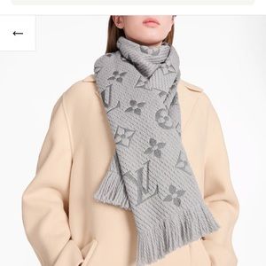Louis Vuitton scarf